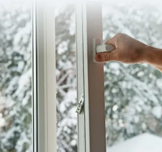 Подготовка пластиковых окон к зиме - фото