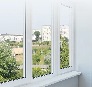 Необходимо ли согласовывать остекление балкона - фото